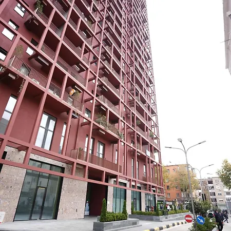 Garden Apartment *
